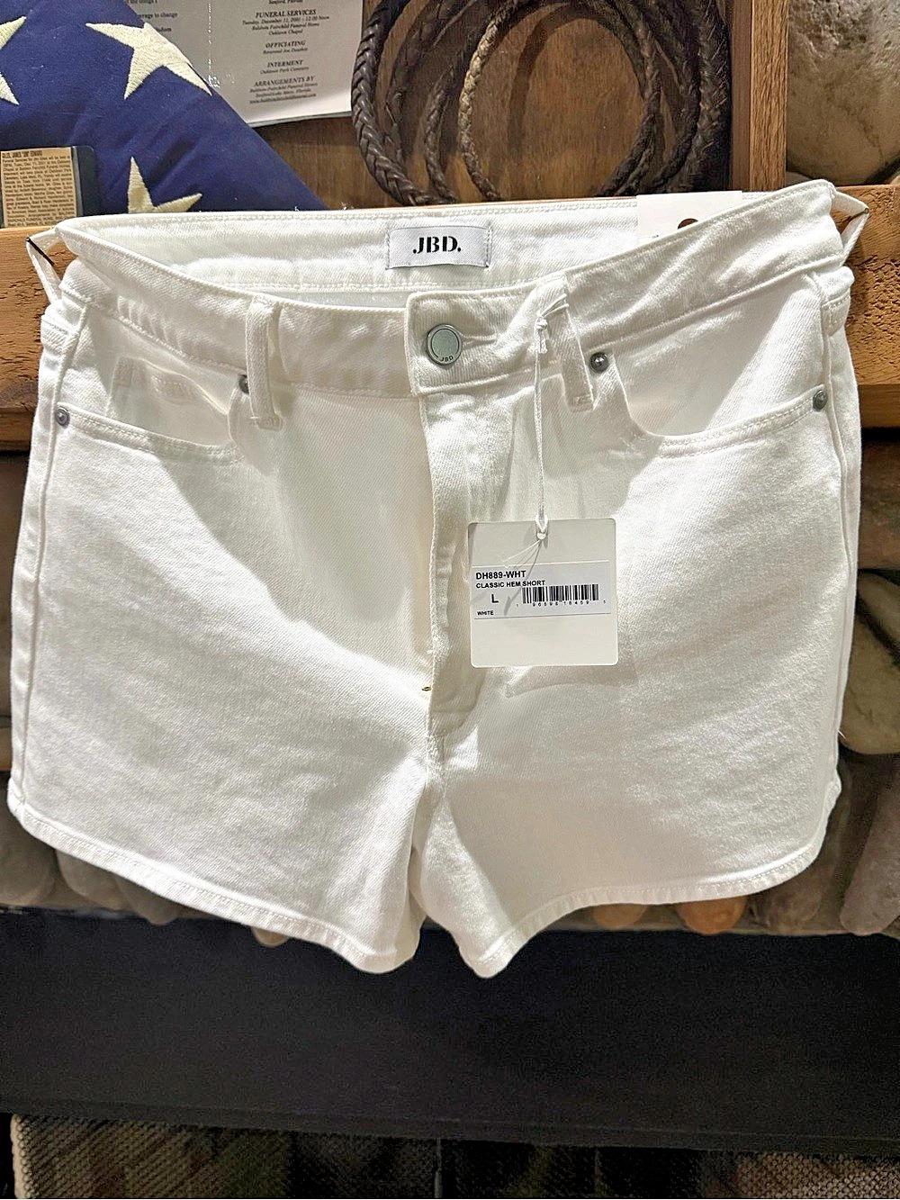 JBD Classic Hem Short White Jean Shorts Large NWT